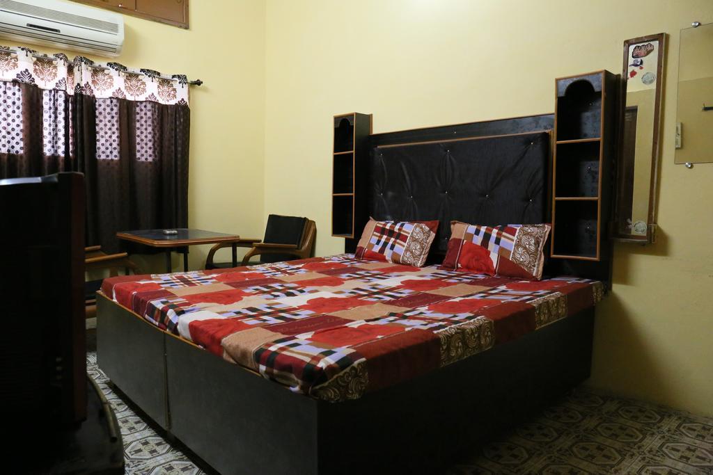 Maa Vaishno Guest House Varanasi Eksteriør bilde
